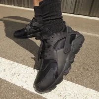 Nike Air Huarache женская Кроссовки цвет черный