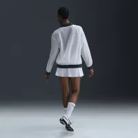 Nike Sportswear Essential женская Loose UV Woven Long-Sleeve V-Neck Top цвет белый