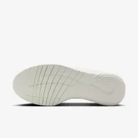 Nike Flex Experience Run 12 жіноча Road Running Кросівки колір білий