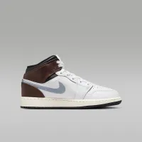 Nike Air Jordan 1 Mid SE Big дитячі Кросівки колір білий