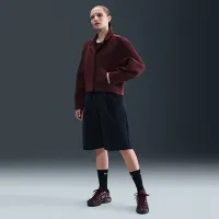 Nike Sportswear Tech Fleece женская Tailoцвет красный Куртка цвет красный