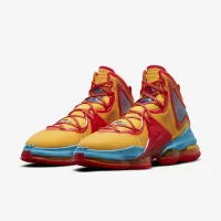 Nike LeBron 19 баскетбольні Shoe Orange