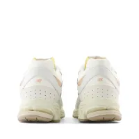 Взуття New Balance M2002RVF - Білі
