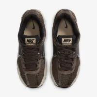 Nike Zoom Vomero 5 женская Кроссовки цвет коричневый