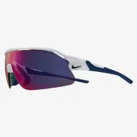 Nike Flyfree Shield Engineeколір червоний Field Tint колір білий