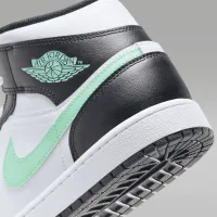 Nike Air Jordan 1 Mid чоловічі Кросівки колір білий