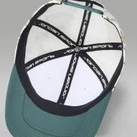 Nike Jordan Rise Structuцвет красный Hat цвет белый