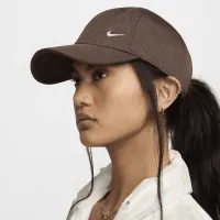 Nike Club Unstructuколір червоний Cap колір коричневий