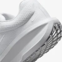 Nike Winflo 11 чоловічі Road Running Кросівки (Extra Wide) колір білий
