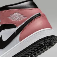 Nike Air Jordan 1 Mid чоловічі Кросівки колір білий