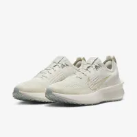 Nike Interact Run женская Road Running Кроссовки цвет серый