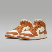 Nike Air Jordan 1 Mid SE жіноча Кросівки колір білий