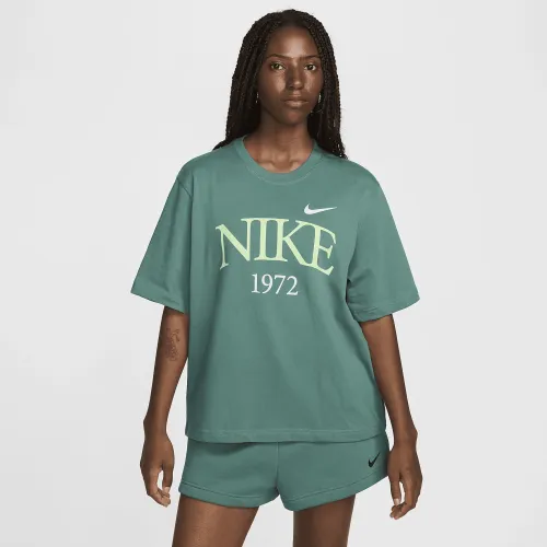 Nike Sportswear Classic жіноча футболка колір зелений