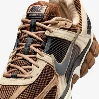 Nike Zoom Vomero 5 чоловічі Кросівки колір коричневий