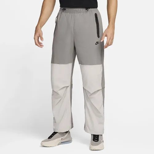 Nike Tech чоловічі Woven оверсайз Pants колір сірий