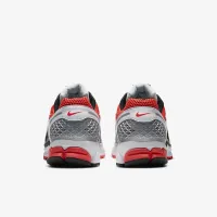 Nike Zoom Vomero 5 SE мужские Shoe цвет красный