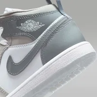 Nike Jordan 1 Mid SE Little дитячі Кросівки колір білий