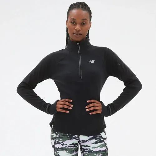 Кофта/футболка New Balance WT23252BK -  Черная