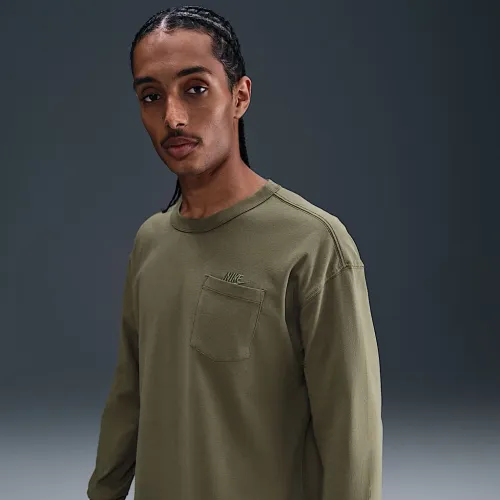 Nike Sportswear Premium Essentials чоловічі Long-Sleeve Pocket футболка колір зелений