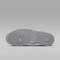 Nike Air Jordan 1 Mid чоловічі Кросівки колір білий