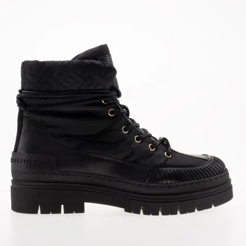 Кроссовки Tommy Hilfiger TH Monogram Outdoor Boot FW0FW07502-BDS - Черные