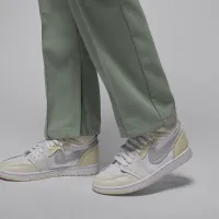 Nike Jordan жіноча Woven Pants колір зелений