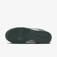 Nike Dunk Low жіноча Кросівки колір сірий