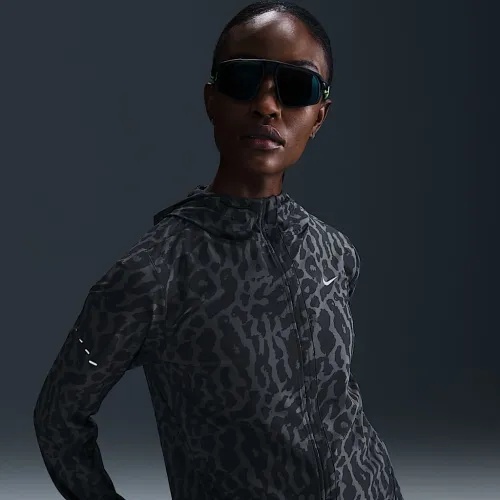 Nike Swift женская Dri-FIT Packable Running Куртка цвет черный