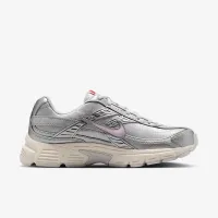 Nike Initiator жіноча Кросівки колір сірий