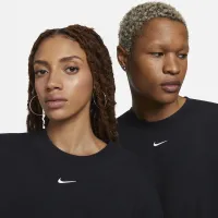Nike Sportswear Essential жіноча Boxy футболка колір чорний