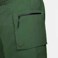 Nike Sportswear Tech Pack чоловічі Woven Utility шорти колір зелений