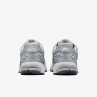 Nike Zoom Vomero 5 чоловічі Кросівки колір сірий