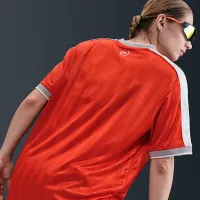 Nike Sportswear женская V-Neck Jersey Top цвет красный
