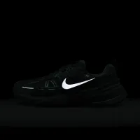 Nike V2K Run женская Кроссовки цвет зеленый