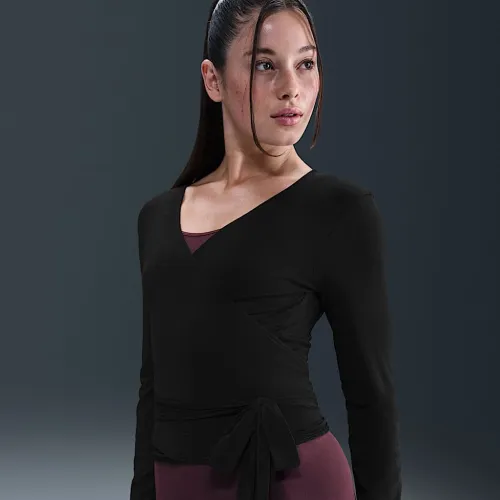 Nike One Relaxed жіноча Dri-FIT Top колір чорний
