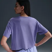 Nike Sportswear Essential жіноча Cropped Logo футболка колір фіолетовий