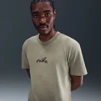 Nike Sportswear Premium Essentials мужские футболка цвет зеленый