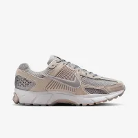 Nike Zoom Vomero 5 мужские Кроссовки цвет коричневый