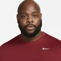 Nike Dri-FIT Legend чоловічі Fitness футболка колір червоний