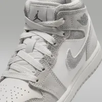 Nike Jordan 1 Mid SE Little дитячі Кросівки колір сірий