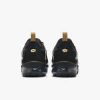 Nike Air VaporMax Plus чоловічі Shoe колір чорний