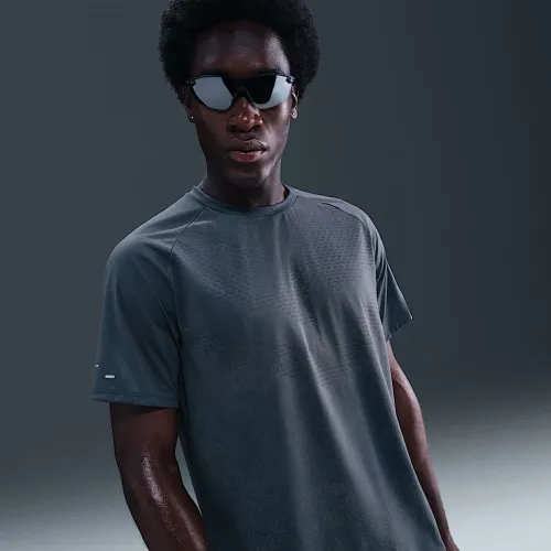 Nike Stride чоловічі Dri-FIT ADV Short-Sleeve Running Top with Reflective Accents блакитний