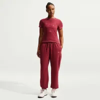 Nike Sportswear Chill Knit женская Slim Short-Sleeved Cropped футболка цвет красный