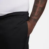 Nike Club чоловічі Woven Flow шорти колір чорний