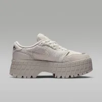 Nike Air Jordan 1 Brooklyn Low жіноча Кросівки колір сірий