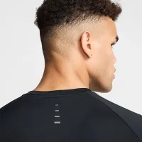 Nike Stride мужские Dri-FIT ADV Short-Sleeve Running Top цвет черный
