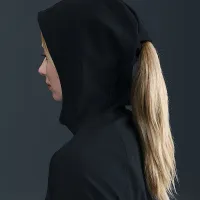 Nike Swift жіноча Therma-FIT Fitted Running Куртка колір чорний
