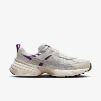 Nike V2K Run Premium женская Кроссовки цвет серый