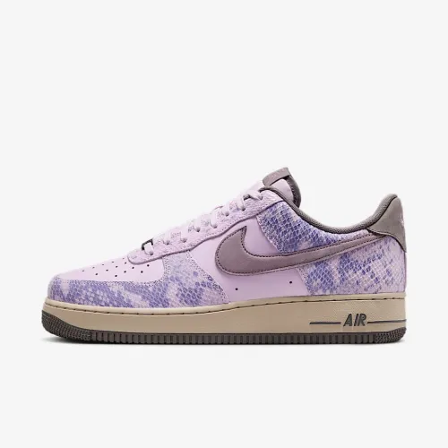 Nike Air Force 1 '07 LV8 чоловічі Кросівки колір фіолетовий