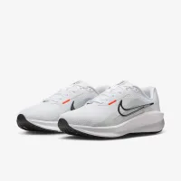 Nike Downshifter 13 мужские Road Running Кроссовки (Extra Wide) цвет белый